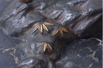 アンティーク雑貨　アンティーク　銅製　在銘　虎　ブロンズ像(置物、彫刻、動物像)