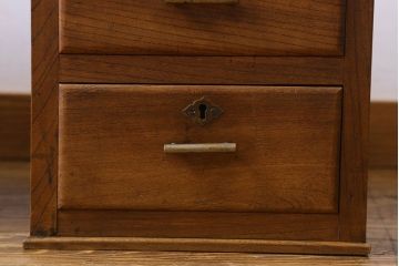 アンティーク家具　和製アンティーク　側面の意匠が印象的な総ケヤキ材のデスク(文机、在宅ワーク、在宅用片袖机)