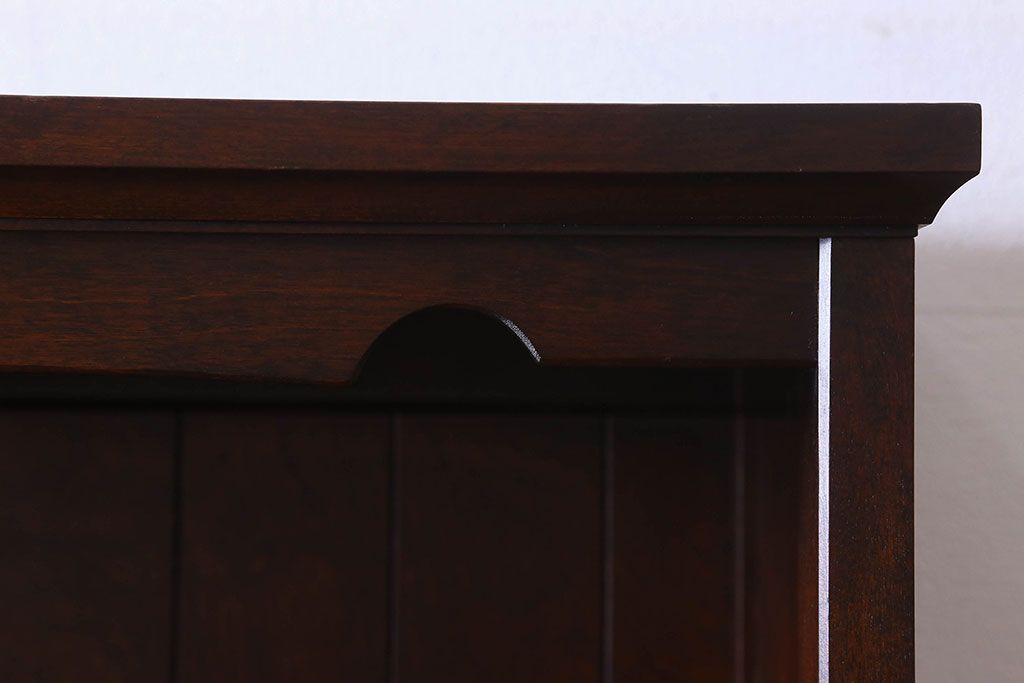 中古　北海道民芸家具　木の質感が魅力的なシックな本棚(陳列棚)(定価31万円)