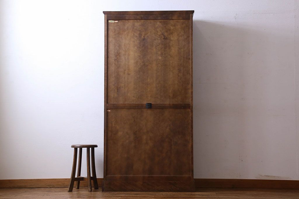 中古　北海道民芸家具　木の質感が魅力的なシックな本棚(陳列棚)(定価31万円)