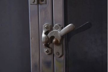 レトロ家具　昭和レトロ　SATO(佐藤産業)　小さなブリキガラスケース(ショーケース、収納箱)