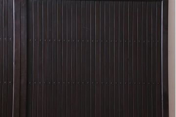 和製アンティーク　細かな縦桟が美しい平格子戸(引き戸、建具)2枚組