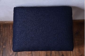 レトロ家具　昭和レトロ　古いナラ材のクッション座面角スツール(椅子、チェア)