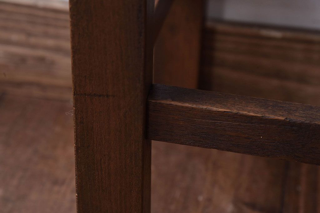 レトロ家具　昭和レトロ　古いナラ材のクッション座面角スツール(椅子、チェア)