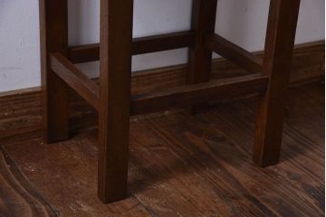 レトロ家具　昭和レトロ　古いナラ材のクッション座面角スツール(椅子、チェア)