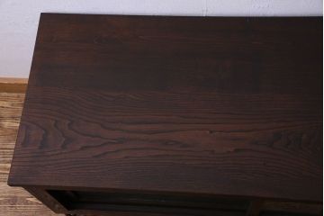 アンティーク家具　和製アンティーク　栗材　モールガラス入りの鉄脚付きローボード(TVボード、テレビボード)