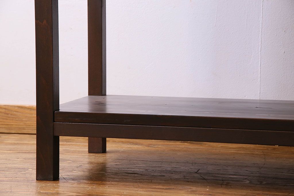 アンティーク家具　和製アンティーク　棚・脚付き　深みのある色合いの時代箪笥サイドボード(脚付きチェスト、衣装箪笥)