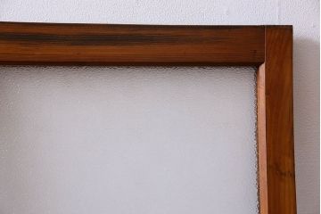 昭和レトロ　ダイヤガラスと色ガラスが魅力的な明り取り(明かり取り、フィックス窓、はめ殺し戸)