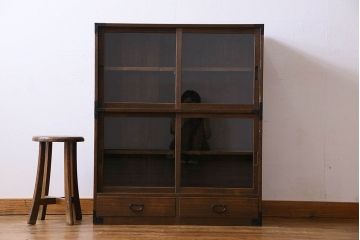 アンティーク家具　和製アンティーク　桐材の質感が味わい深いキャビネット(収納棚、戸棚)