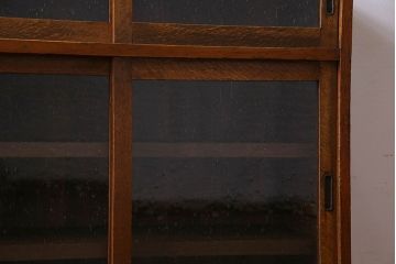 アンティーク家具　和製アンティーク　気泡ガラスがおしゃれな小振りのキャビネット(戸棚、収納棚)