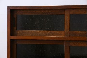 アンティーク家具　和製アンティーク　気泡ガラスがおしゃれな小振りのキャビネット(戸棚、収納棚)