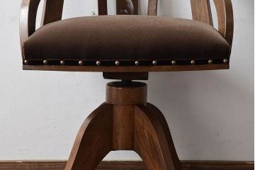 アンティーク家具　和製アンティーク　古いナラ材が使われたシックな回転イス(椅子、チェア、ワークチェア)