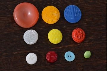 アンティーク雑貨　ビンテージ　レトロなチェコガラスボタン10個セット