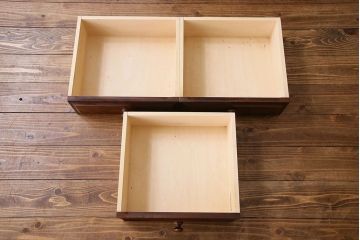 中古　美品　北海道民芸家具　HM165K　収納力抜群のシックな食器棚(カップボード、キャビネット)(定価57万円)