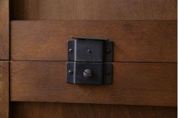 中古　美品　北海道民芸家具　HM165K　収納力抜群のシックな食器棚(カップボード、キャビネット)(定価57万円)