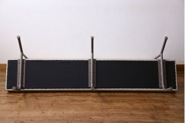 レトロ家具　レトロ　幅広のサイズが魅力的なビンテージベンチ(椅子、イス)