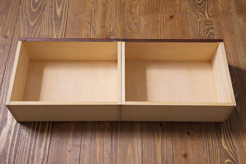 中古　美品　北海道民芸家具　シックな存在感を放つ本箱(書棚、収納棚)