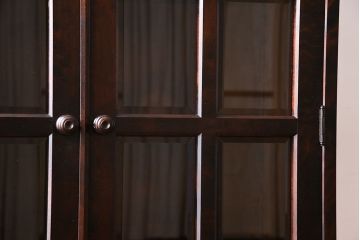 中古　美品　北海道民芸家具　シックな存在感を放つ本箱(書棚、収納棚)