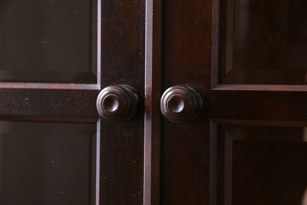 中古　美品　北海道民芸家具　シックな存在感を放つ本箱(書棚、収納棚)