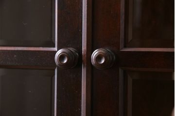 中古　美品　北海道民芸家具　シックな存在感を放つ本箱(書棚、収納棚)