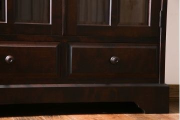 中古　美品　北海道民芸家具　シックな存在感を放つ本箱(書棚、収納棚)