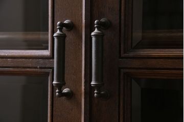 中古　希少!永田良介商店製　気品漂う格子型本箱(ブックケース、収納棚、戸棚)(定価37万円)