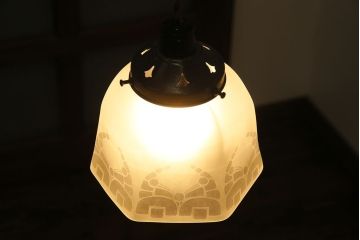 アンティーク　エッチング加工がおしゃれなシェード(天井照明、ペンダントライト)