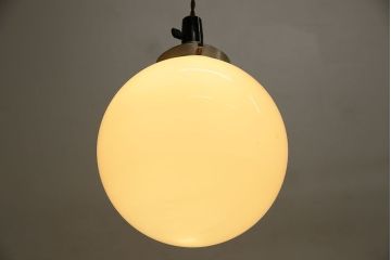 昭和レトロ　使い勝手の良いシンプルなデザインのペンダントライト(天井照明)