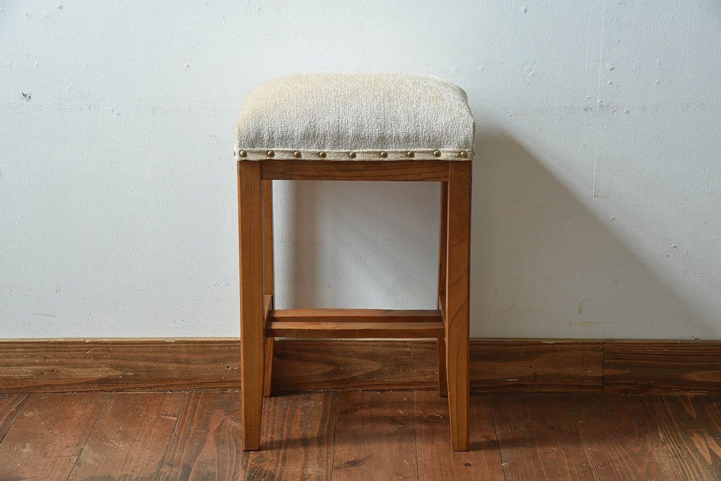 レトロ家具　昭和レトロ　古いケヤキ材のシンプルなクッションスツール(椅子、チェア)