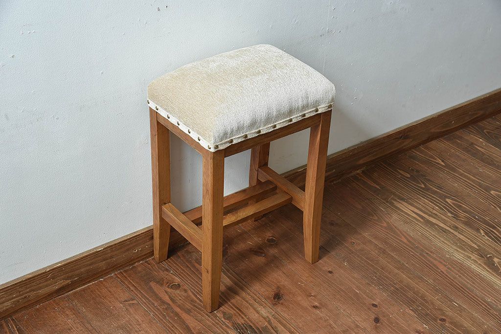 レトロ家具　昭和レトロ　古いケヤキ材のシンプルなクッションスツール(椅子、チェア)