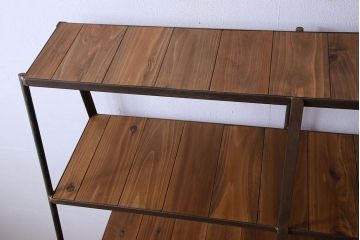 ラフジュオリジナル メンズライクの台形アイアンラック(飾り棚、陳列棚)