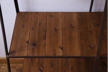 ラフジュオリジナル メンズライクの台形アイアンラック(飾り棚、陳列棚)