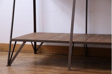 ラフジュオリジナル メンズライクの台形アイアンラック(飾り棚、陳列棚)