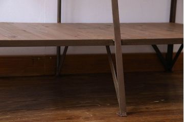 ラフジュオリジナル メンズライクの台形アイアンラック(飾り棚、陳列棚)