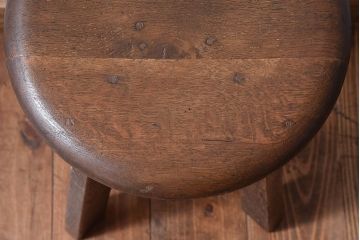 アンティーク雑貨　和製アンティーク　古いナラ材の木製スツール(丸椅子、チェア、花台)(1)