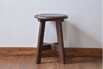 アンティーク雑貨　和製アンティーク　古いナラ材の木製スツール(丸椅子、チェア、花台)(2)