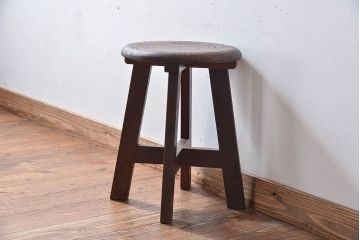 アンティーク雑貨　和製アンティーク　古いナラ材の木製スツール(丸椅子、チェア、花台)(2)