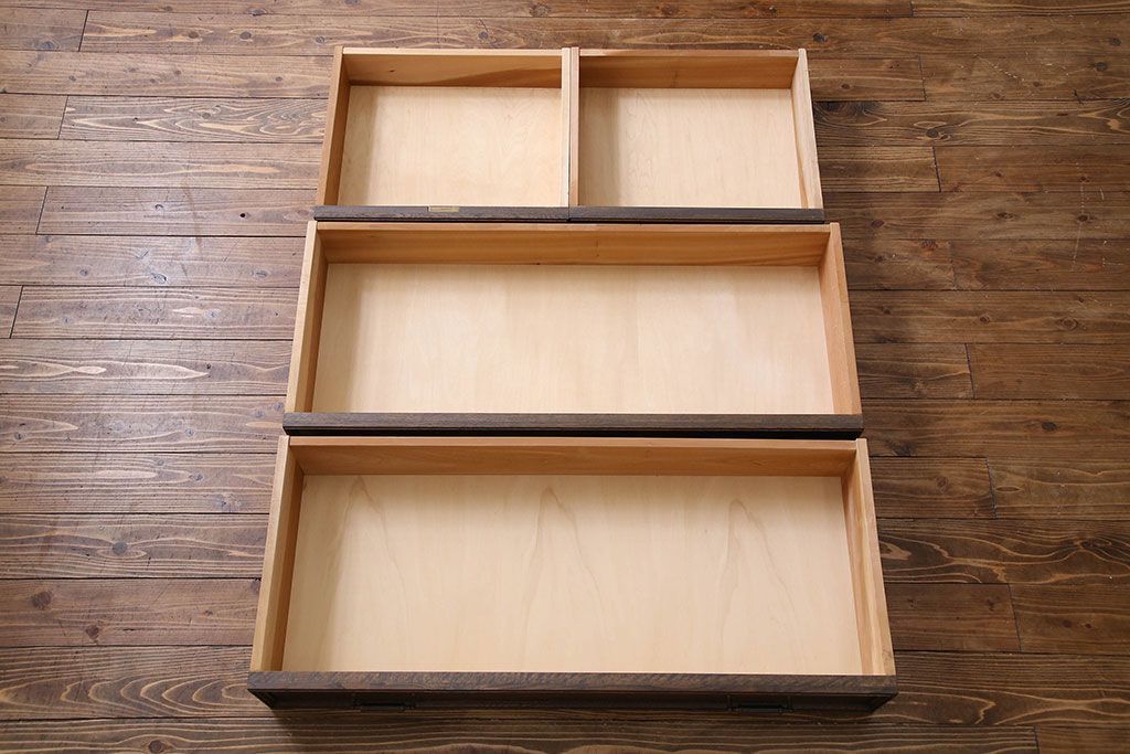 ビンテージ　永田良介商店製　S型　シックなデザインの整理箪笥(チェスト)(定価41万円)(1)