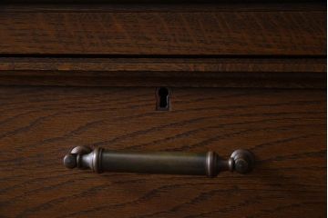 ビンテージ　永田良介商店製　S型　シックなデザインの整理箪笥(チェスト)(定価41万円)(1)