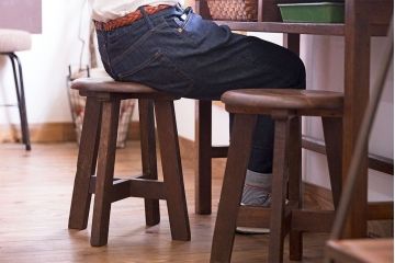 アンティーク雑貨　和製アンティーク　古いナラ材の木製スツール(丸椅子、チェア、花台)