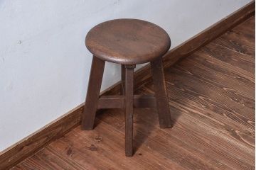 アンティーク雑貨　和製アンティーク　古いナラ材の木製スツール(丸椅子、チェア、花台)