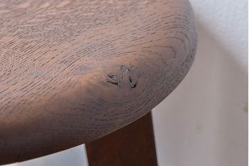 アンティーク雑貨　和製アンティーク　古いナラ材の木製スツール(丸椅子、チェア、花台)