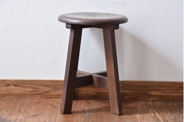 アンティーク雑貨　和製アンティーク　古いナラ材の木製スツール(丸椅子、チェア、花台)