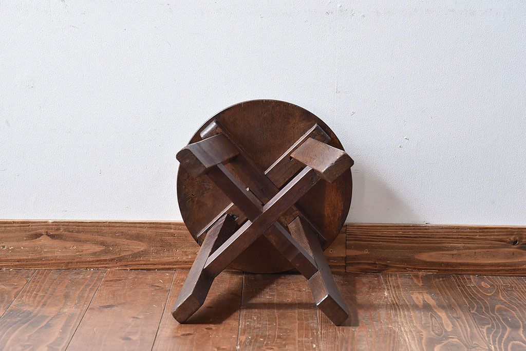 アンティーク雑貨　和製アンティーク　古いナラ材の木製スツール(丸椅子、チェア、花台)