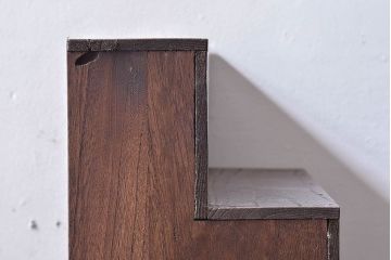 アンティーク雑貨　総桐材　古い木製のアンティーク飾り台(ディスプレイ台、花台、ウッドステージ)(1)