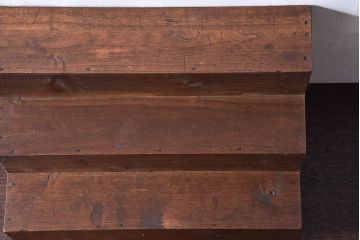 アンティーク雑貨　総桐材　古い木製のアンティーク飾り台(ディスプレイ台、花台、ウッドステージ)(1)