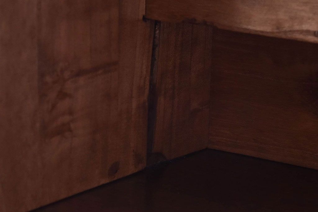 アンティーク雑貨　総桐材　古い木製のアンティーク飾り台(ディスプレイ台、花台、ウッドステージ)(1)