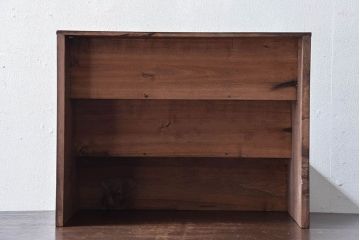 アンティーク雑貨　総桐材　古い木製のアンティーク飾り台(ディスプレイ台、花台、ウッドステージ)(2)