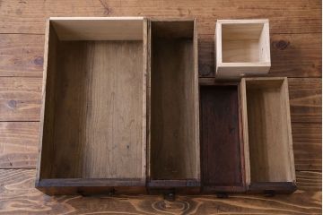 アンティーク家具　和製アンティーク　総桐材　重厚な面持が目を惹く船箪笥(帳箱、舟箪笥、桐箪笥、桐たんす)