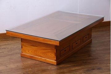 アンティーク雑貨　中古　総ケヤキ材　ガラス天板付き　四尺　杢目が美しい関西火鉢(長火鉢、囲炉裏、テーブル)